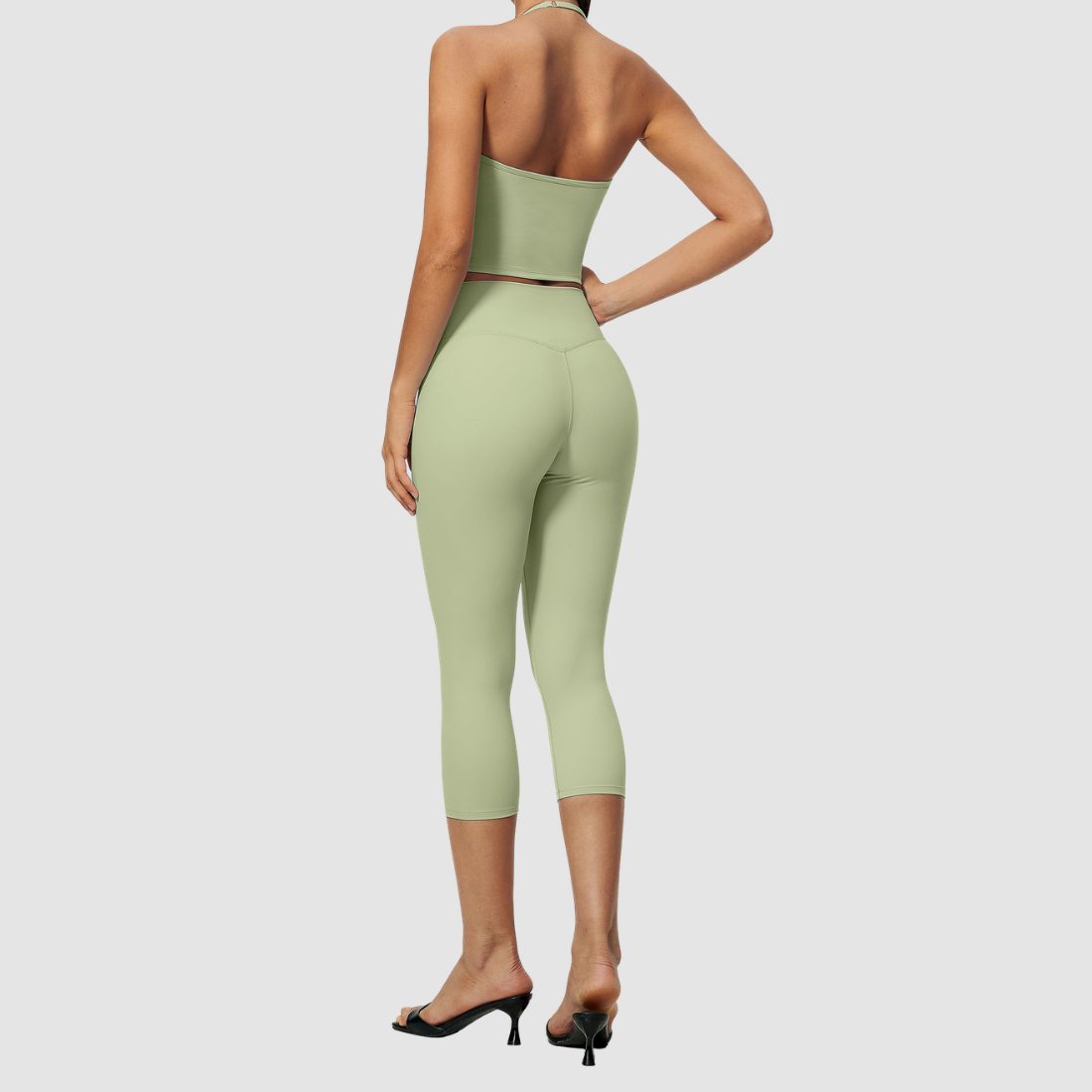 WholesaleWomen's Activewear Brushed Padded Tank & Fitted Capri-Pants Yoga Set