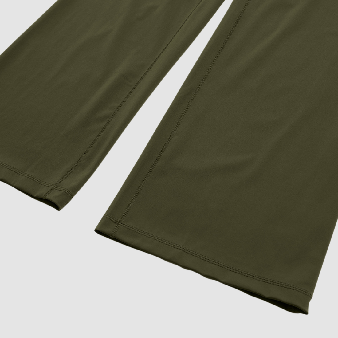 Wholesale Women's Brushed Yoga Set: Long-Sleeve Crop Top & Wide-Leg Pants