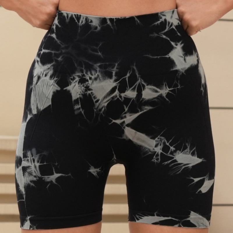 Seamless tie-dye halter backless bra + high-waisted shorts two-piece set