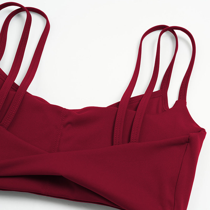 Lifting bra + high-waisted contrasting shorts 2-piece set