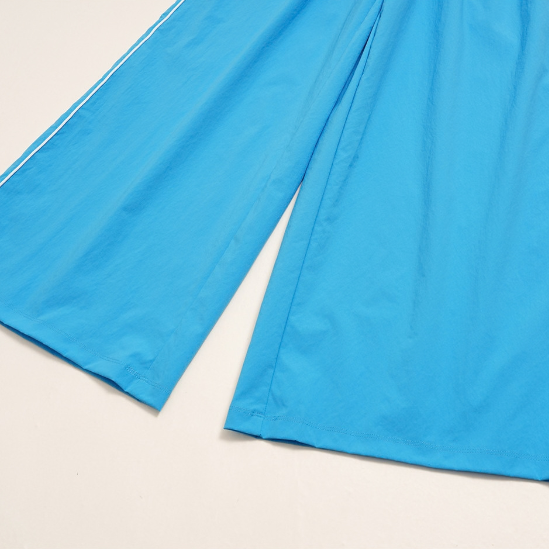 Wholesale Women's Stand-Collar Zip Jacket and Wide-Leg Long Pants Set