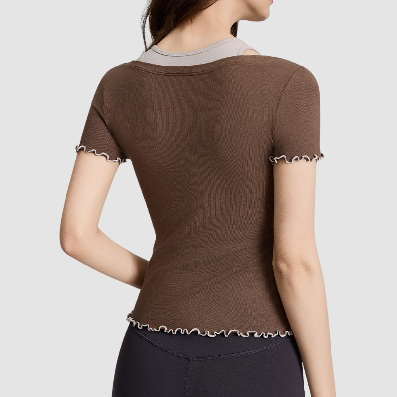 Wholesale Women's Faux Two-Piece Contrast Color Short-Sleeve Yoga Top – Slim Fit Activewear