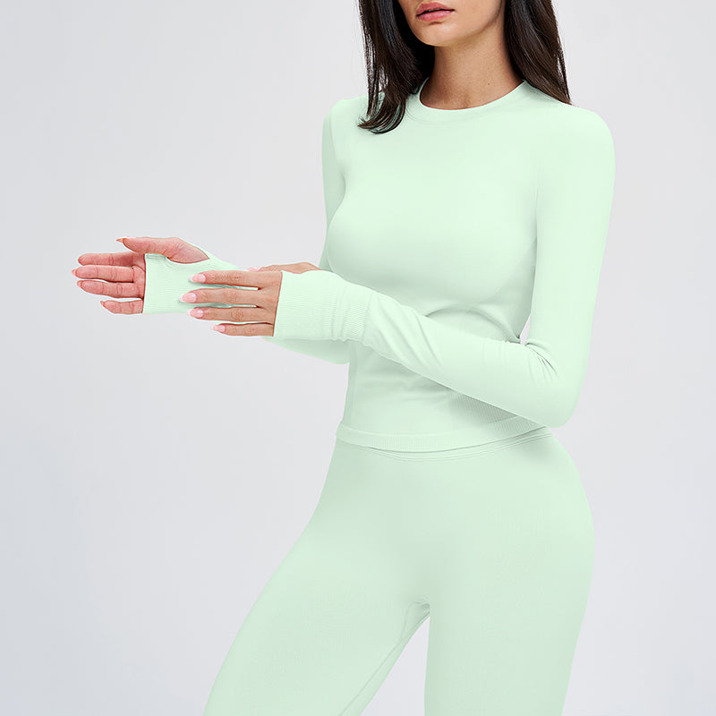 Wholesale solid color long-sleeved top + shorts