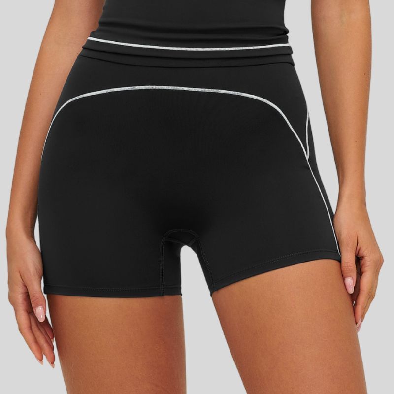 Contrasting stitching shorts