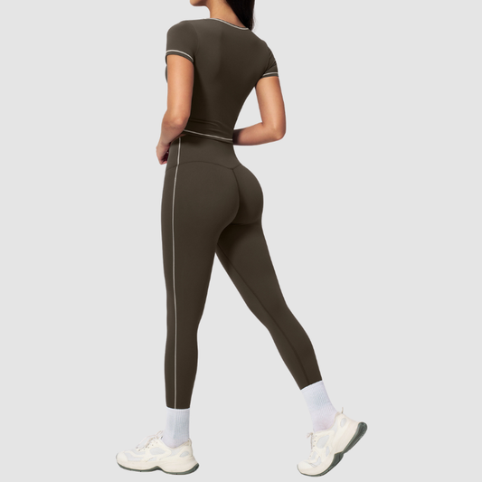 Wholesale Women's Seam-Detail Short Sleeve Crop Top + High-Waist Leggings Set – Butt-Lifting Yoga Gym Activewear