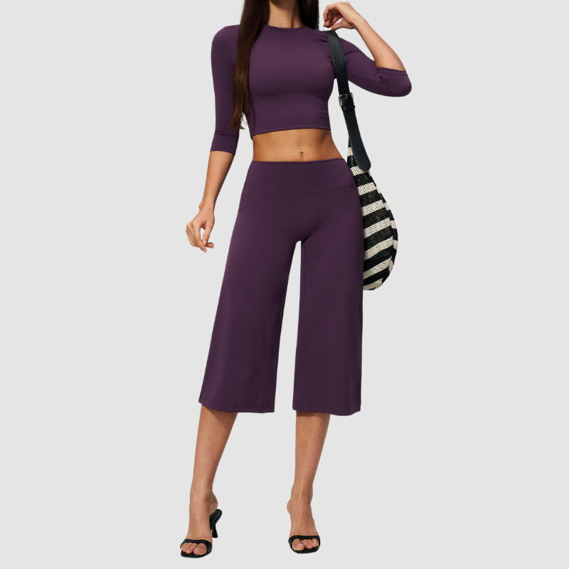 Wholesale Women's 3/4 Sleeve Crop Top & Mid-Length Leggings Set – Seamless Yoga Activewear