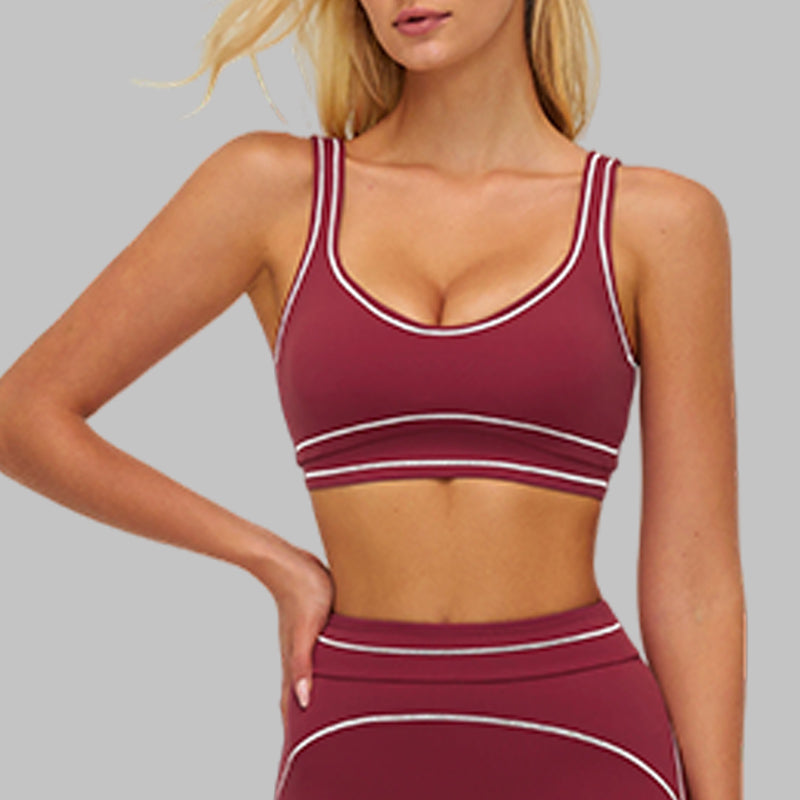 Contrasting bra with removable bra pads