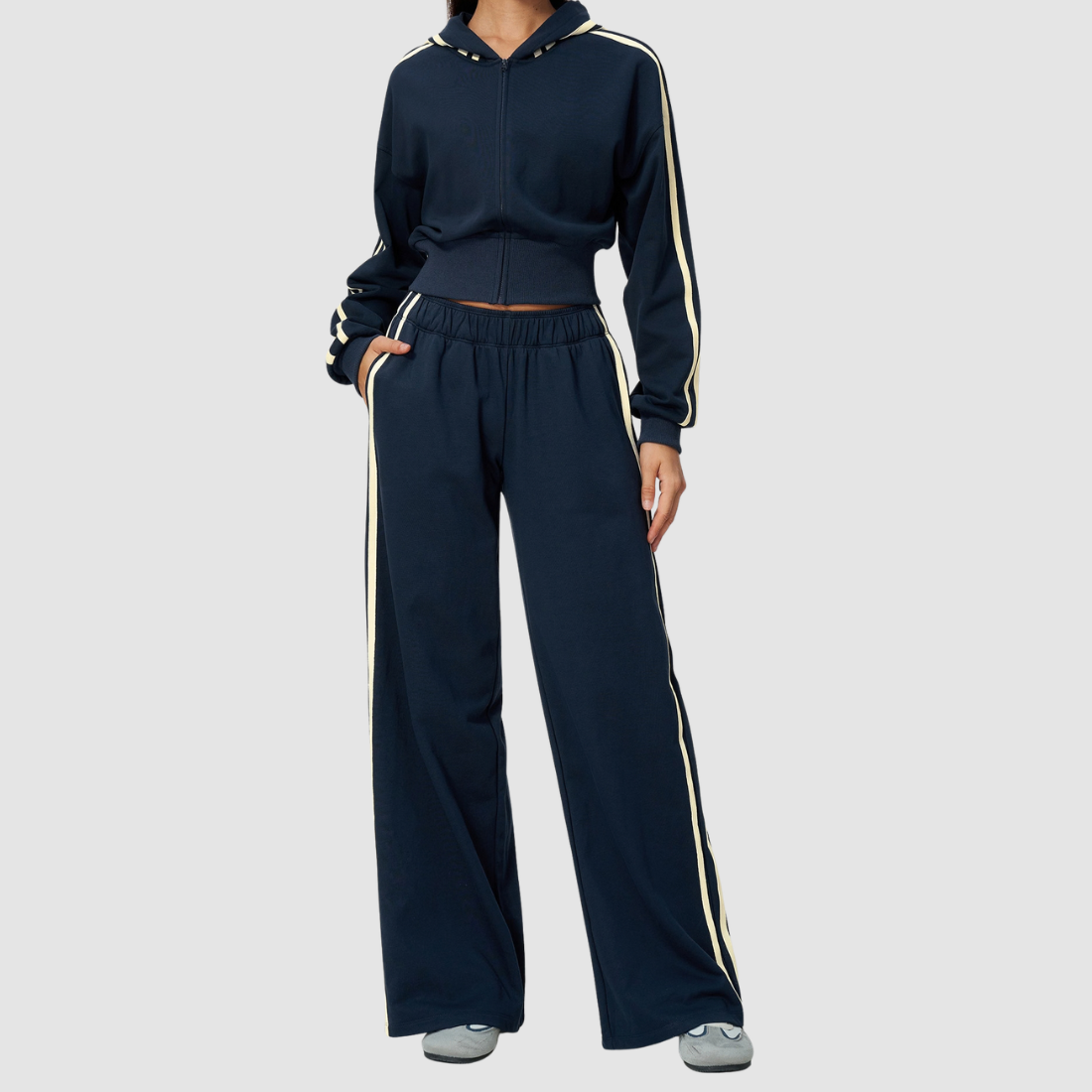 Wholesale Women's Thick hooded sports guard Zip Up Hoodie Jacket