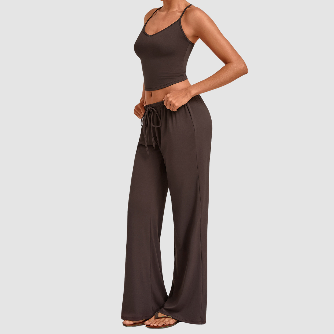 Wholesale Women’s Backless Cami & Straight-Leg Pants Yoga Set