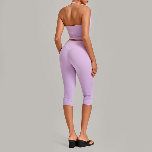 Wholesale Women's Halter Neck Yoga Set – High Elasticity Capri Pants Fitness Activewear
