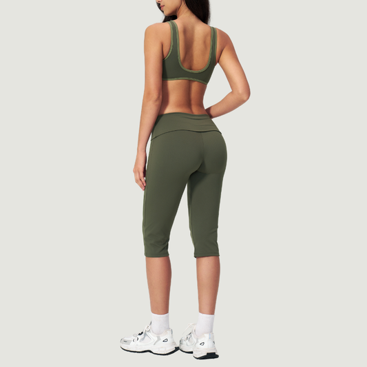 Wholesale color-blocked V-neck sports bra & striped cropped pants set