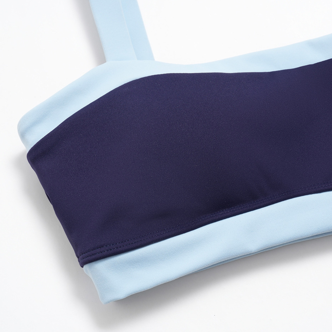 Wholesale Women's Colorblock Bare-Feel Yoga Set Sports Bra & Capri Pants