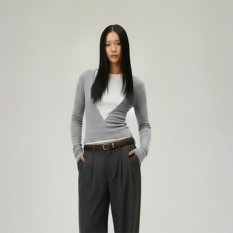 Zip adjustable V-neck slim top