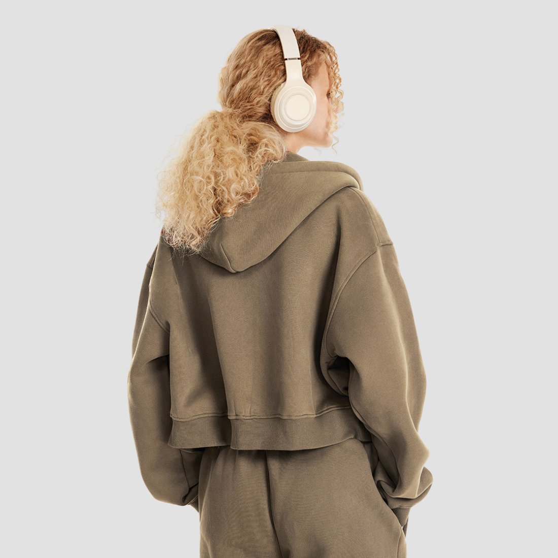 Wholesale Women’s Fleece-Lined Zip Hoodie – Cropped Relaxed Winter Jacket
