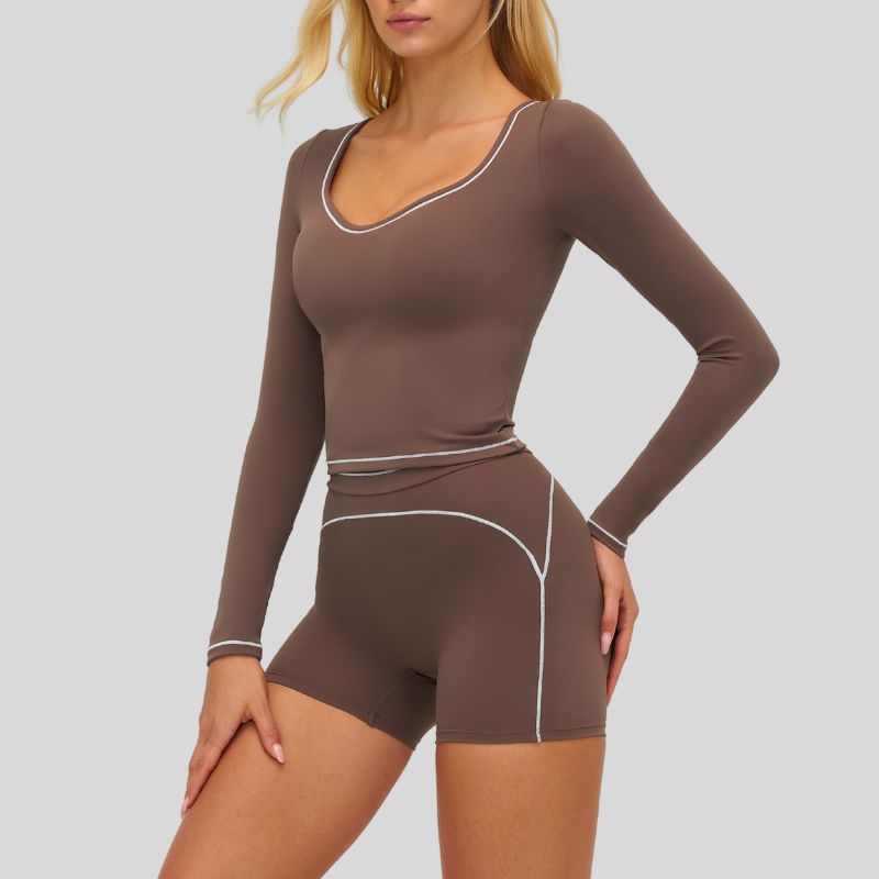 Color-blocked long-sleeved sports top+High waisted shorts 2-piece set