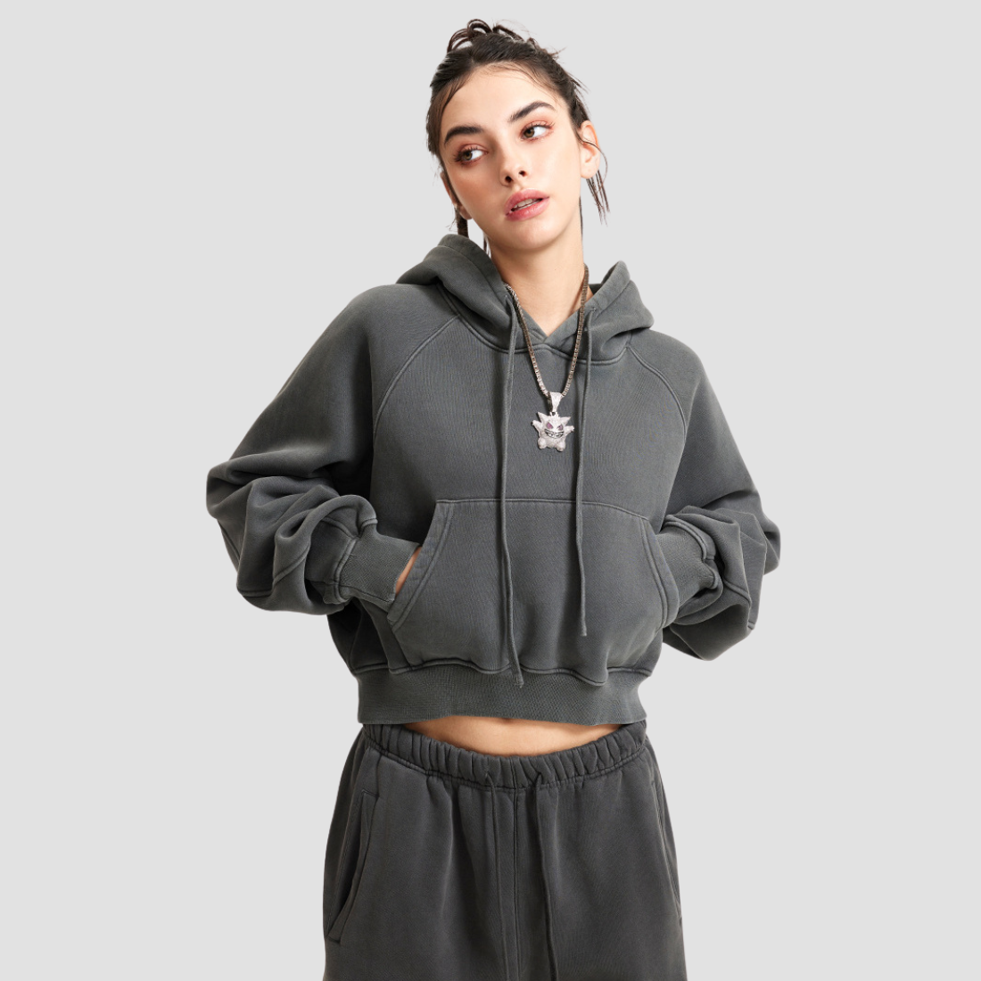 Wholesale Women’s Vintage Washed Raglan Hoodie – Fleece Cropped Pullover