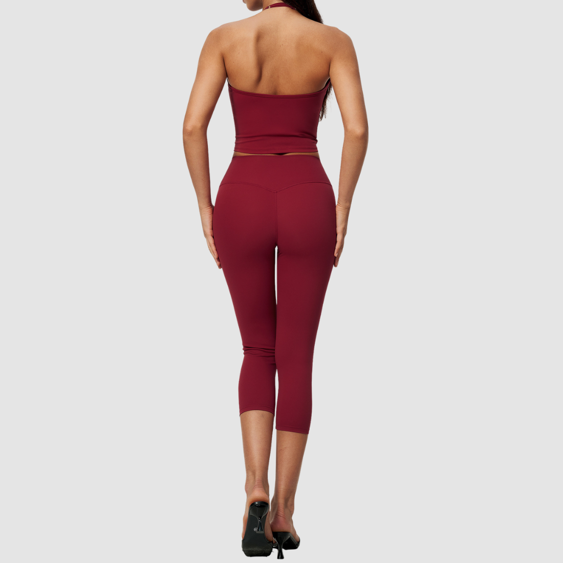 WholesaleWomen's Activewear Brushed Padded Tank & Fitted Capri-Pants Yoga Set