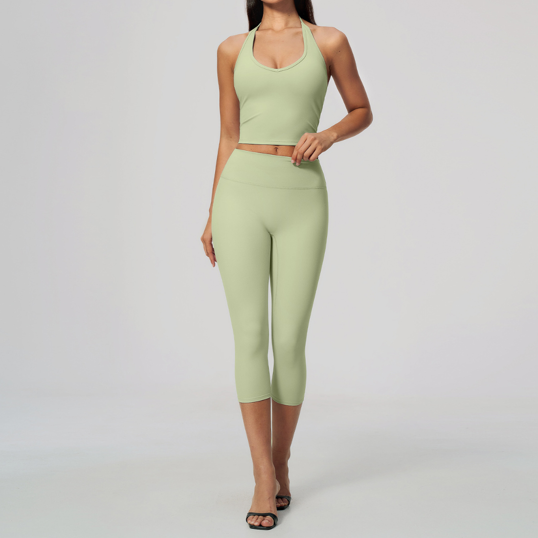 WholesaleWomen's Activewear Brushed Padded Tank & Fitted Capri-Pants Yoga Set