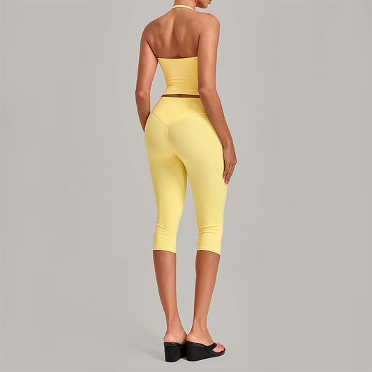 Wholesale Women's Halter Neck Yoga Set – High Elasticity Capri Pants Fitness Activewear
