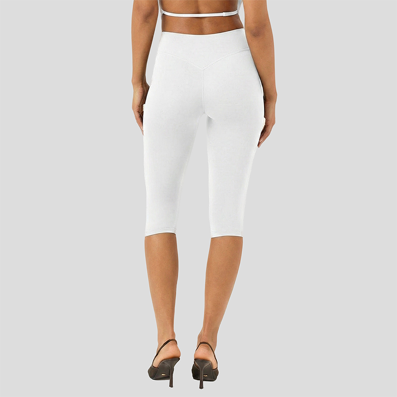 Wholesale High-Waist Color-Block Racerback Sports Bra & Biker Shorts Set – Sculpting Yoga 2-Piece