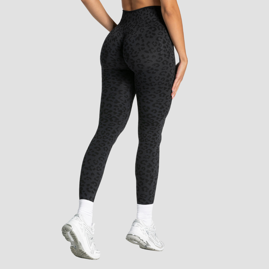 Wholesale Women's Seamless Leopard Print High-Waist Yoga Leggings