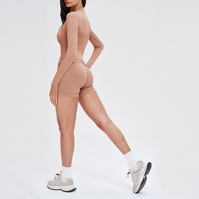 Wholesale solid color long-sleeved top + shorts