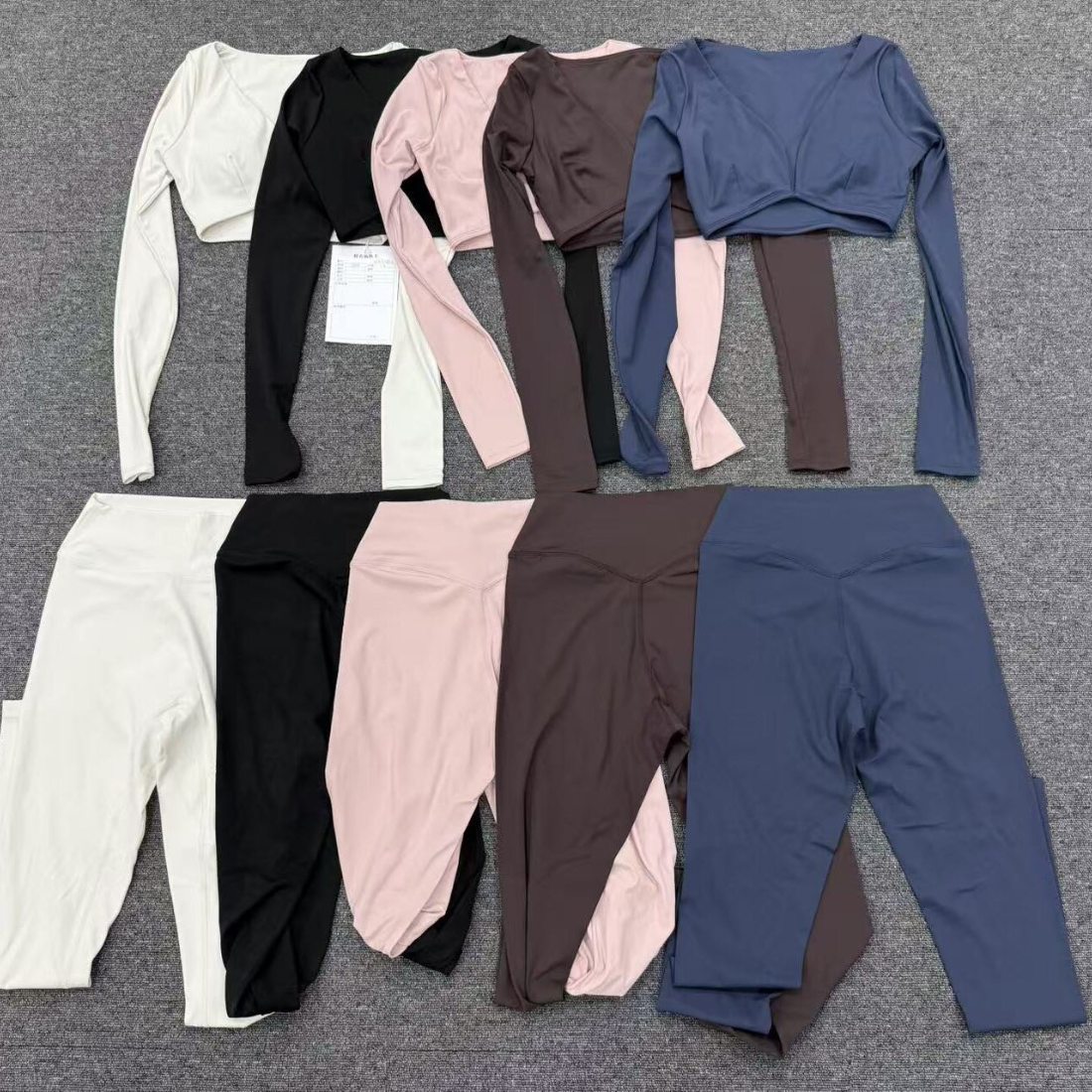 Wholesale Women's Activewear Cropped Long-Sleeve Top & High-Waist Leggings Yoga Set