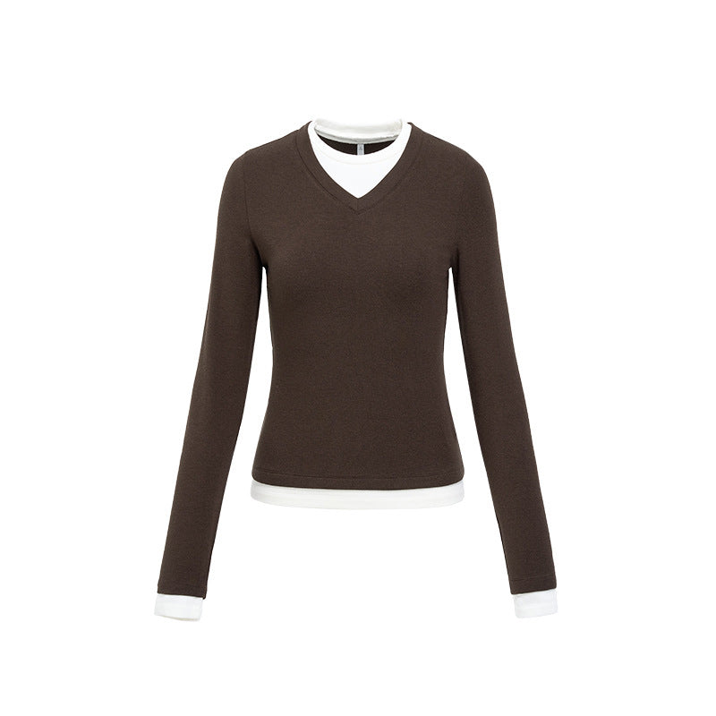 Two-piece look V-neck contrast color top