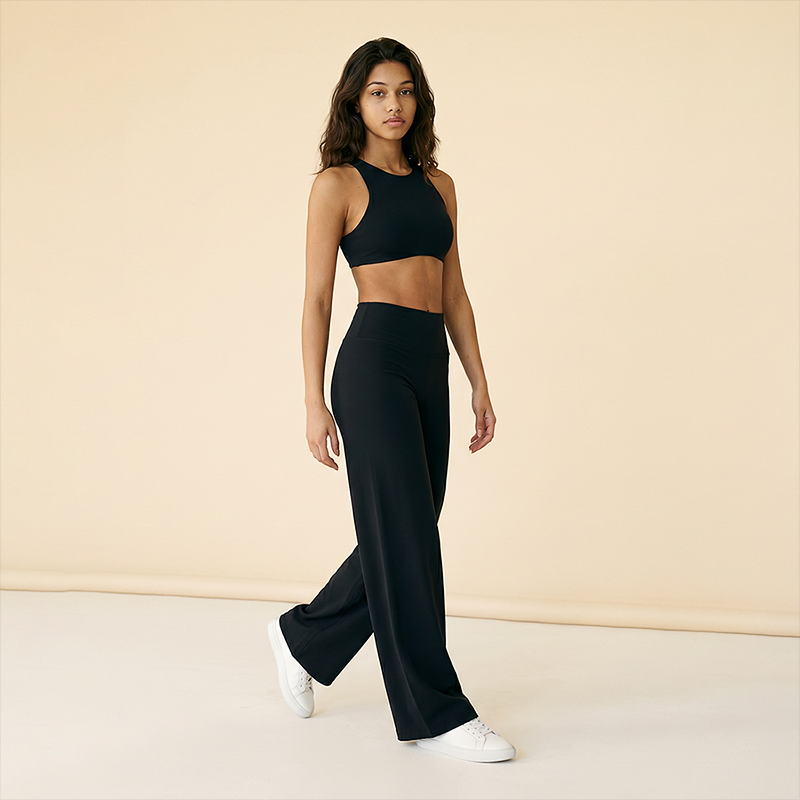Wholesale Women's Brushed Fabric Sports Bra and Wide-Leg Pants Set