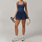Falso golf a maglie a due pezzi e vestito da tennis