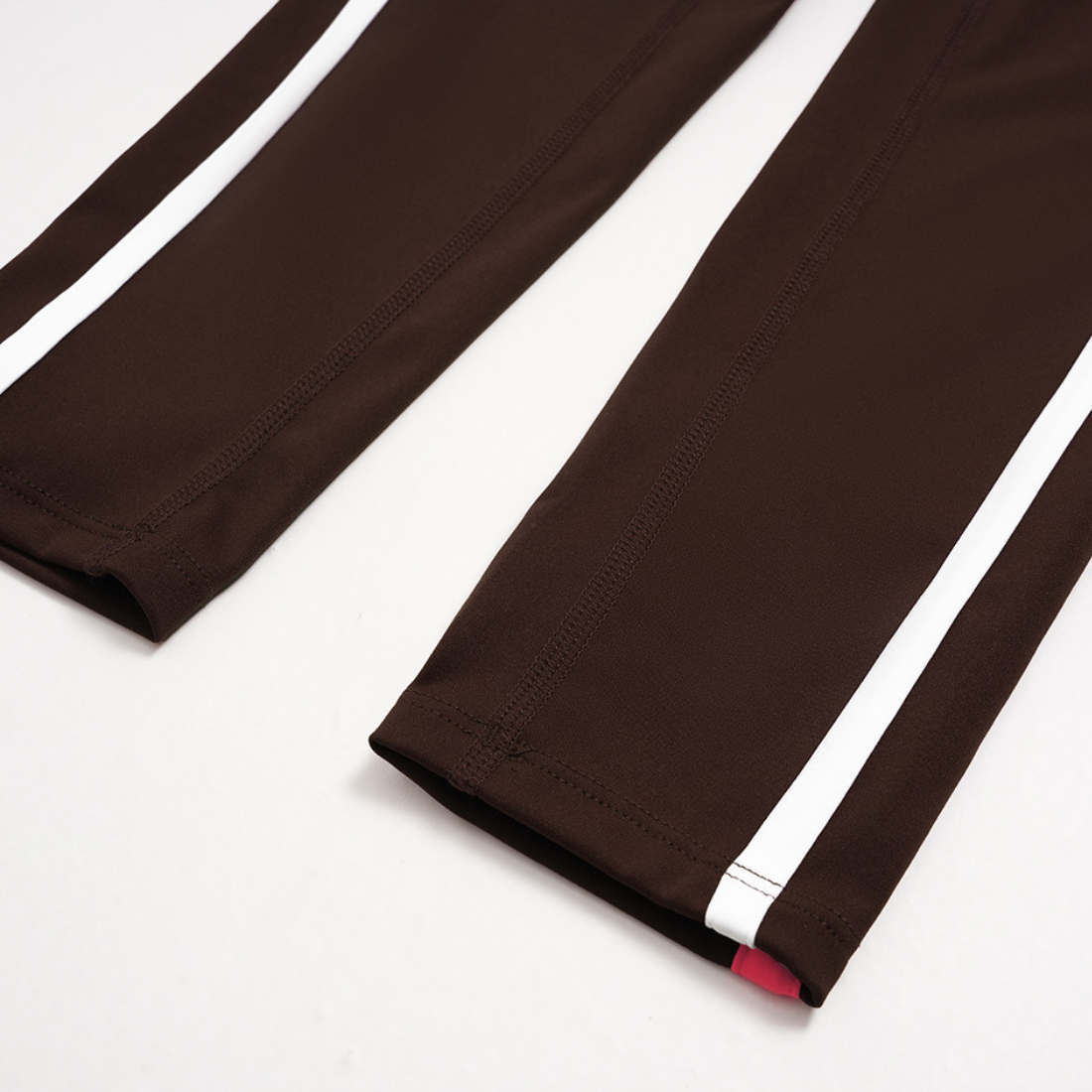 Wholesale Women's Stand-Collar Jacket & Jogger Pants Yoga Set