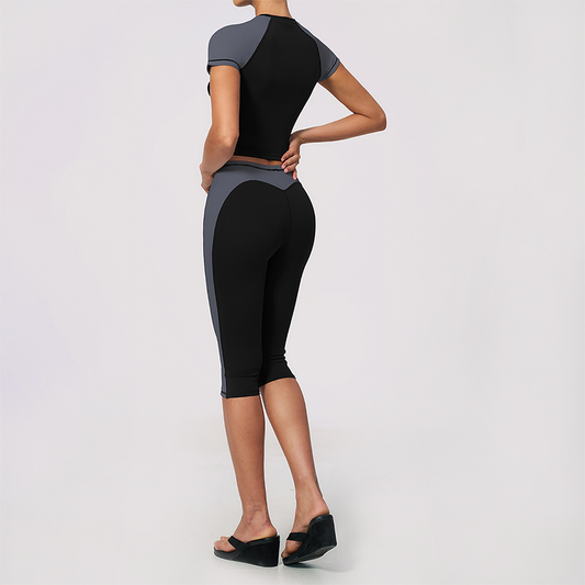 Wholesale Women's Colorblock Bare-Feel Yoga Set Short Sleeve Top & Capri Pants
