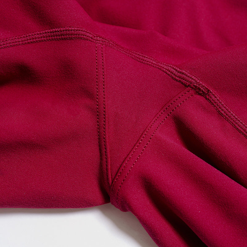 Slim-fitting long-sleeved top + tight-fitting athletic shorts 2-piece set