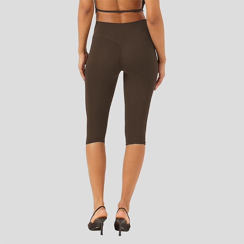 Wholesale High-Waist Color-Block Racerback Sports Bra & Biker Shorts Set – Sculpting Yoga 2-Piece