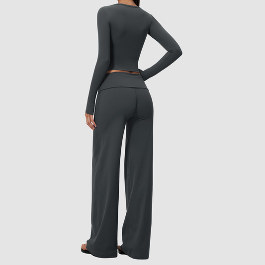 Wholesale Women's Brushed Yoga Set: Long-Sleeve Crop Top & Wide-Leg Pants