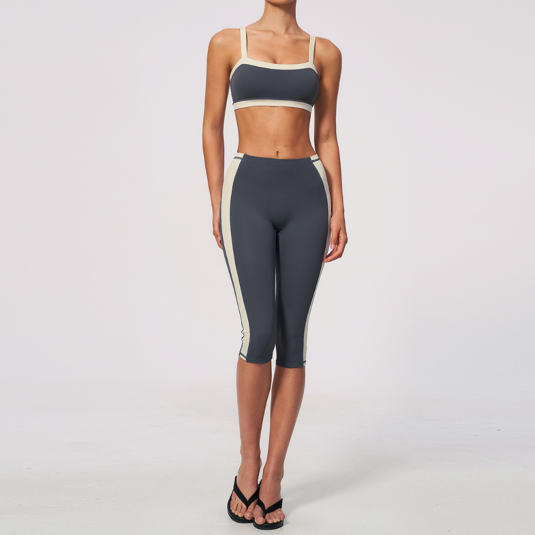 Wholesale Women's Colorblock Bare-Feel Yoga Set Sports Bra & Capri Pants