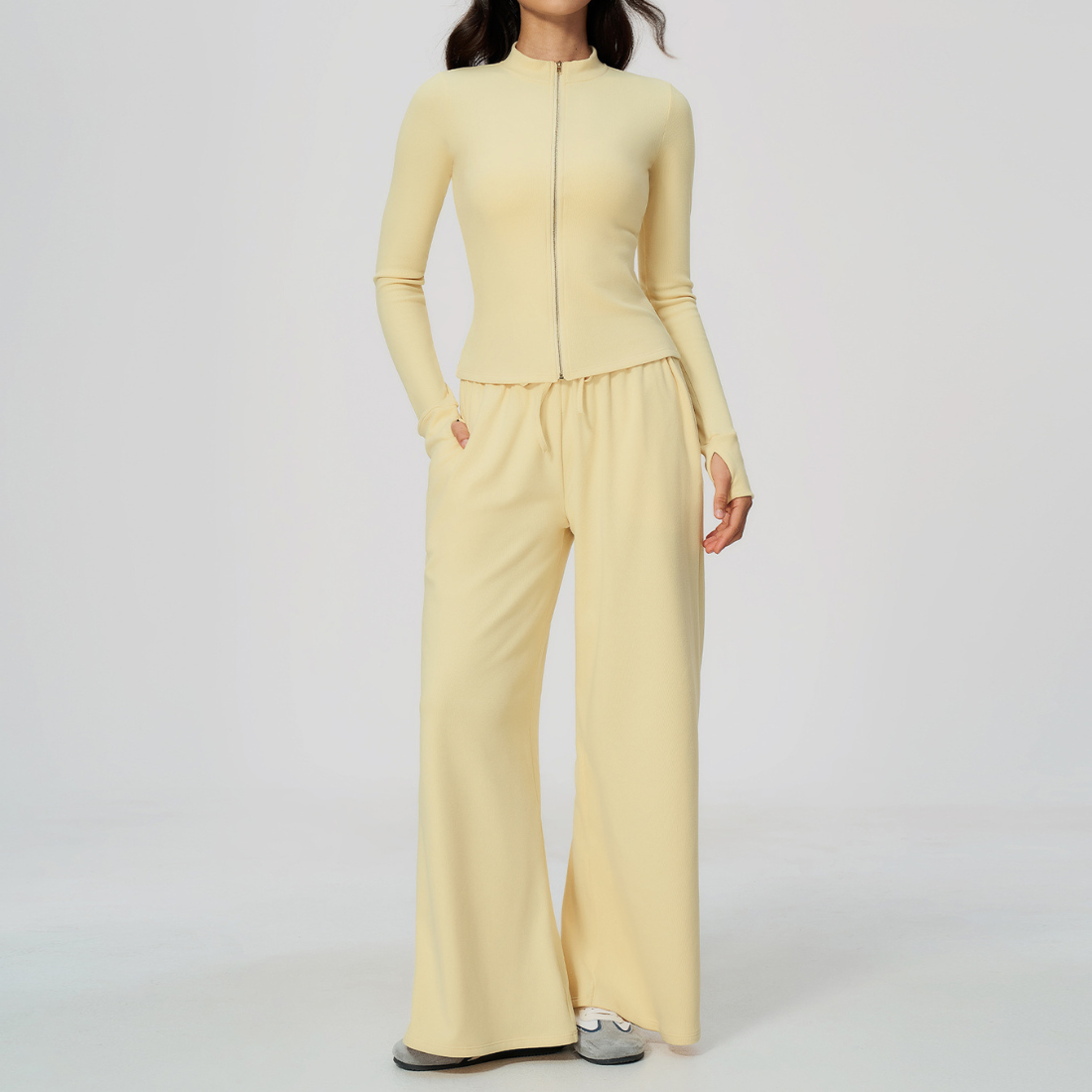 Wholesale Women's Stand-Collar Zip Jacket & Wide-Leg Pants Yoga Set