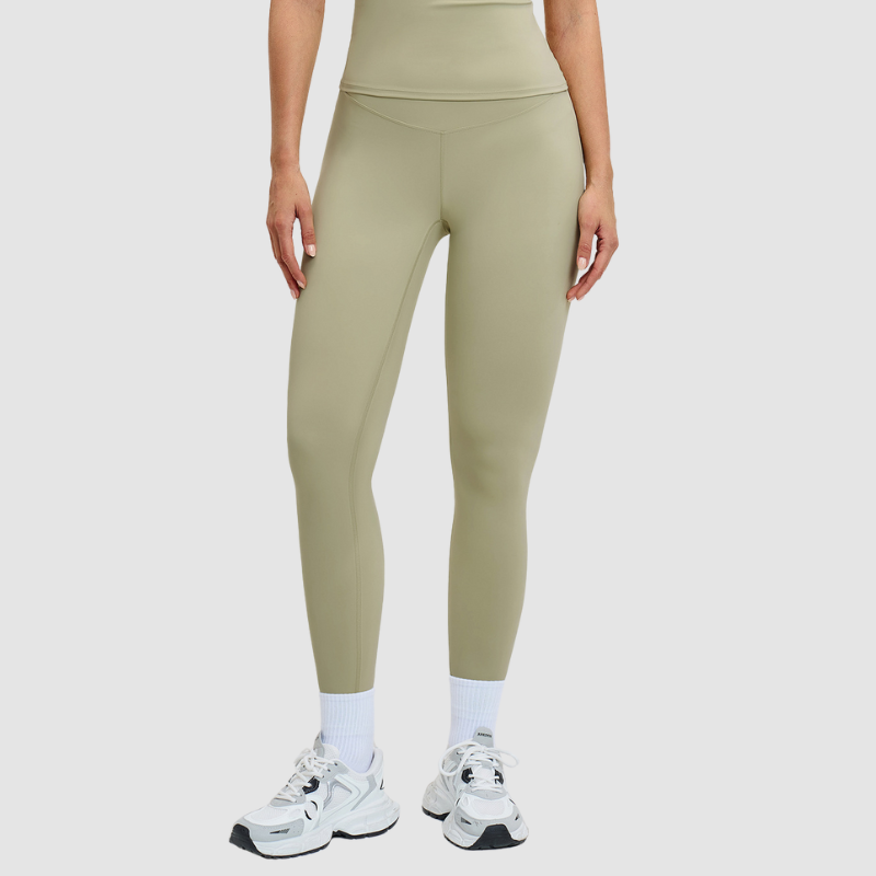 Aldeia de ioga com cintura alta