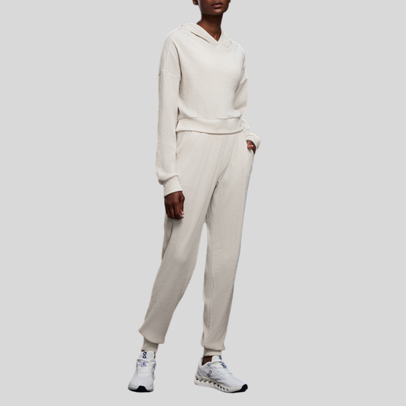Loose-fitting sports pants + hooded sports sweatshirt two-piece set
