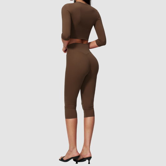 Wholesale Women's 3/4 Sleeve Crop Top & High-waisted Mid-Length Leggings Set