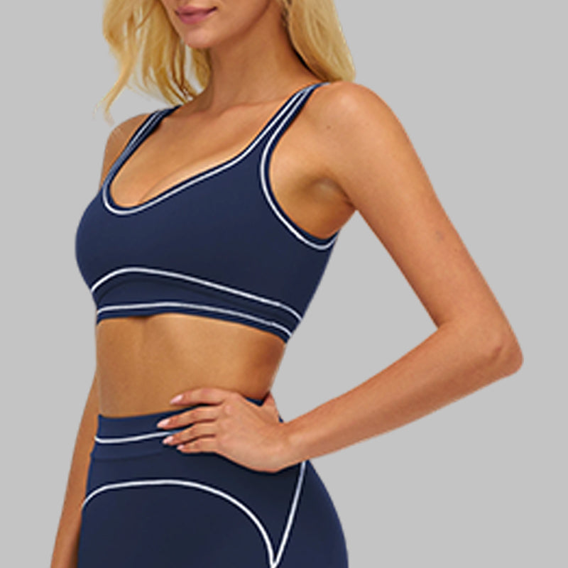 Contrasting bra with removable bra pads