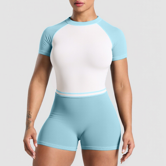 Contrasting short-sleeved top + shorts+headband  3-piece set