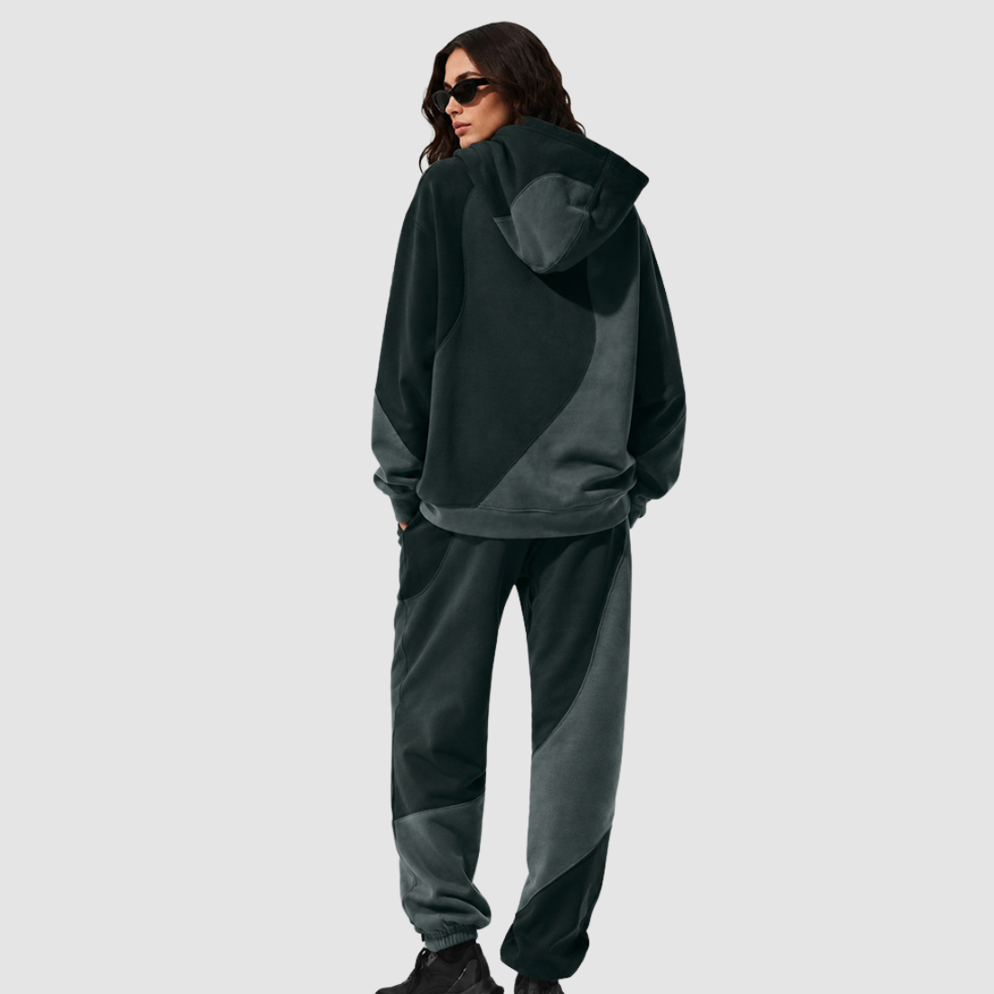 Wholesale Women's Colorblock Hooded Sweatshirt & Jogger Pants Set