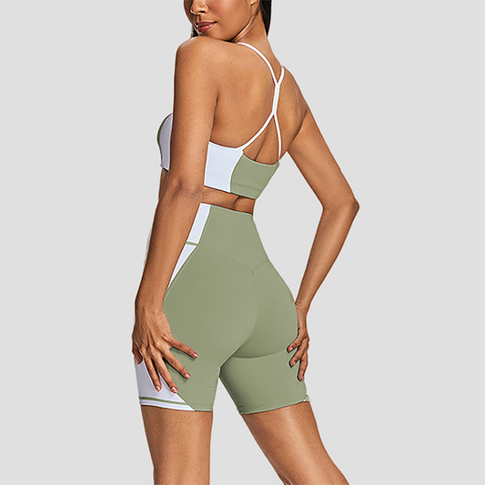 Wholesale Women's Contrast Trim Seamless Yoga Set – Premium contrast trim design with naked-feel fabric