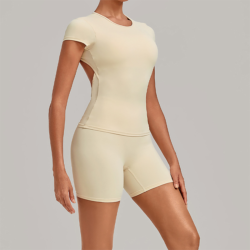 Wholesale Women's Open-Back Pleated Yoga Set Short Sleeve Crop Top & Shorts with Chest Pad