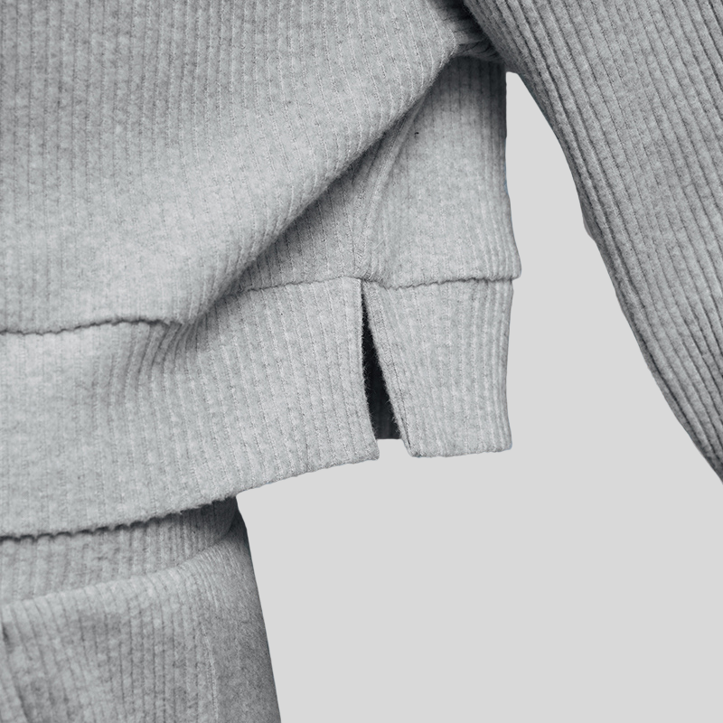 Loose-fitting sports pants + hooded sports sweatshirt two-piece set